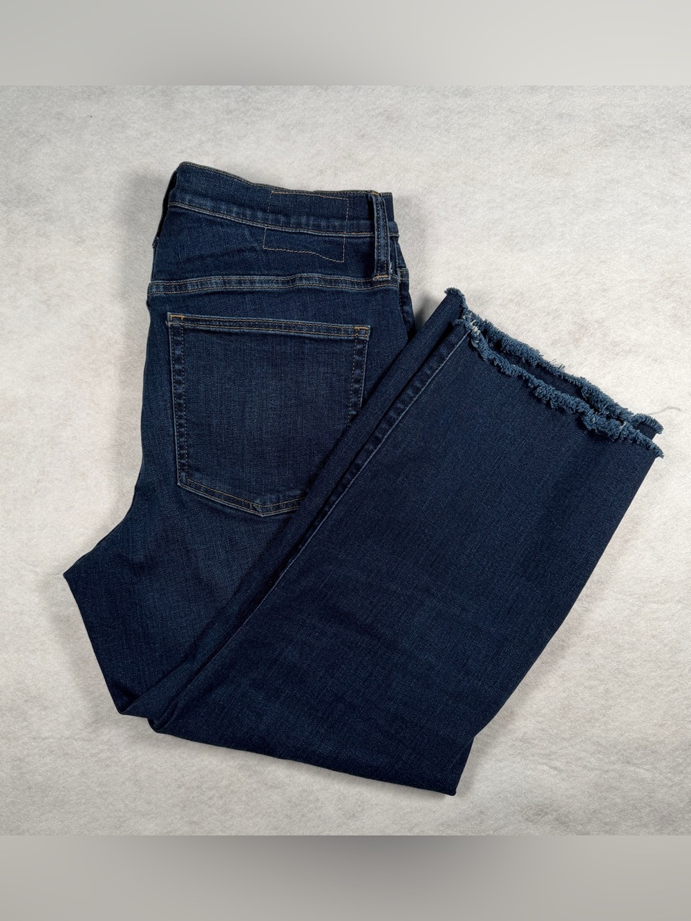 J Crew Mid Rise Kick Out Crop Jeans, Women's Dark Actual Size 32-33/22 (Tag 31P)